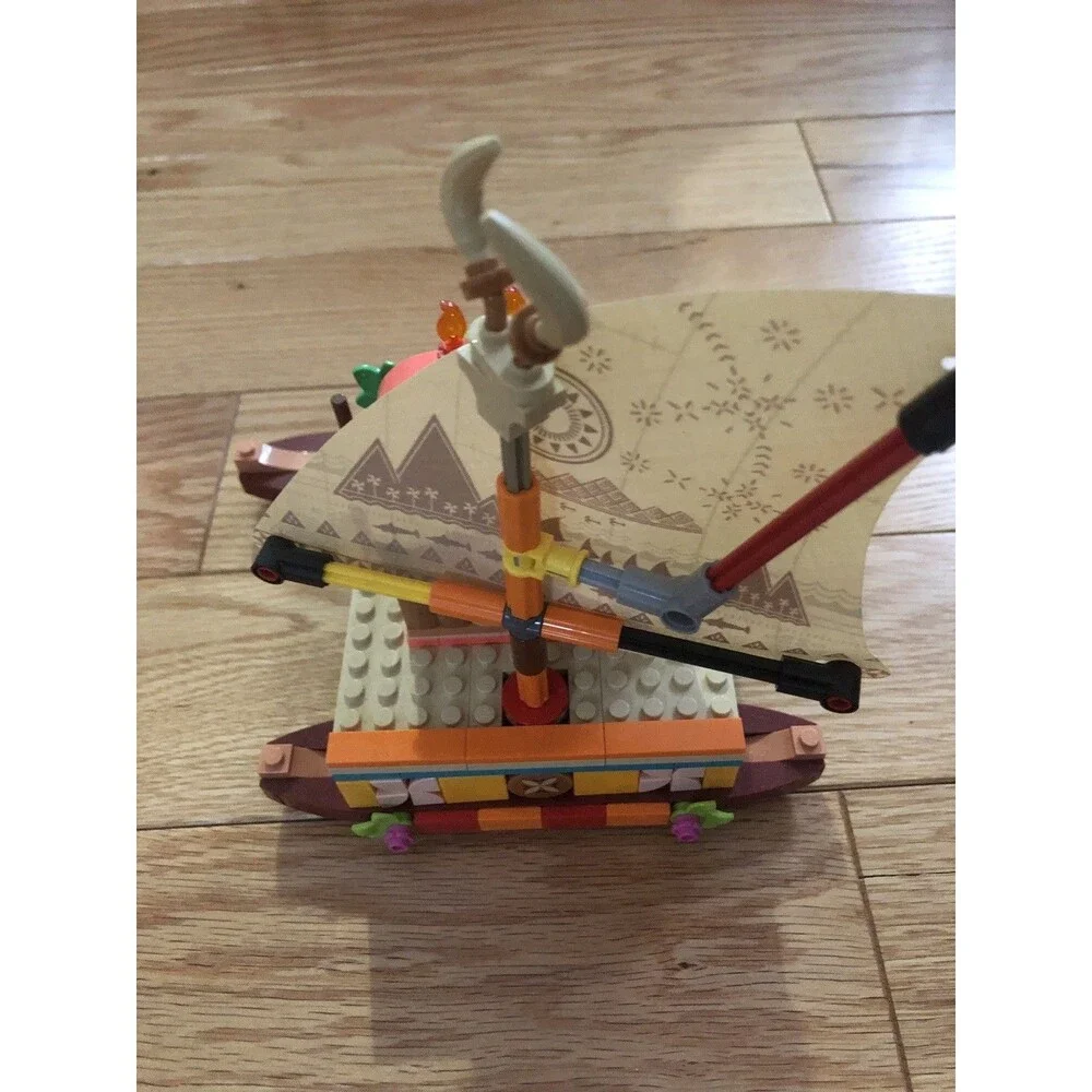 LEGO Disney Princess Moana Wayfinding Boat 43210 Complete‎ w/ manual without Box